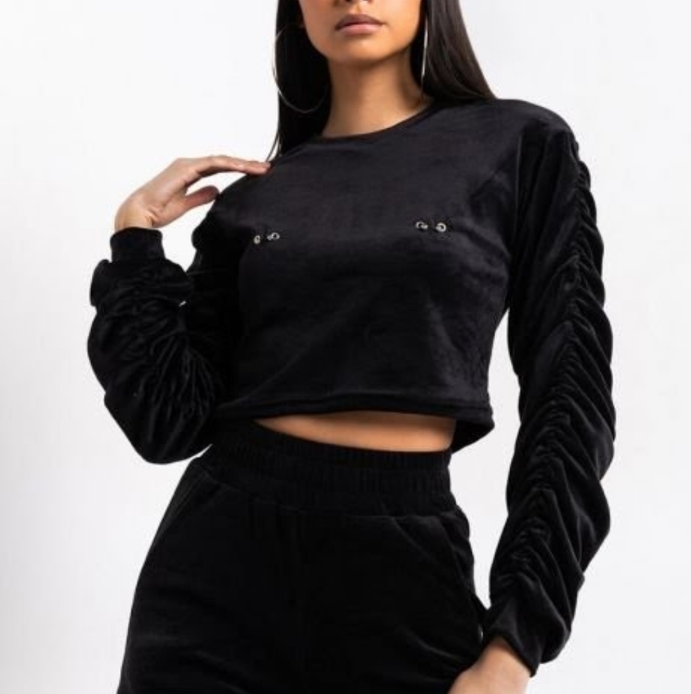NIPPLE RING ROUCHED VELVET SWEATSHIRT BY AKIRA